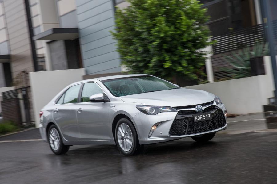  Toyota Camry Atara SL Hybrid 2015 года  (фото 3 из 4)